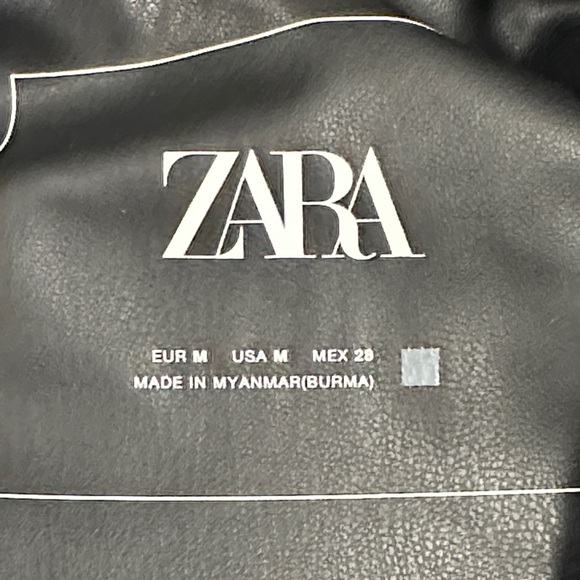 Zara Faux Leather Black Hooded Puffer Vest EUC - Picture 12 of 15